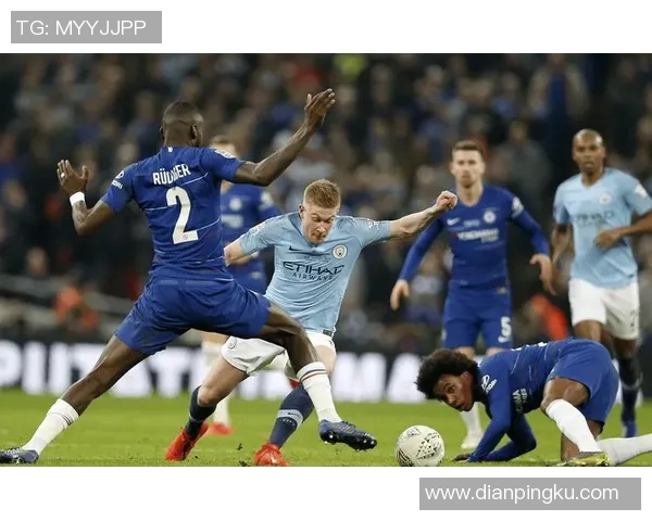 曼城足球队的崛起与英超赛场的辉煌征程解析