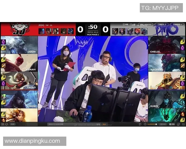 CSGO热议聚焦JDG团队协作问题引发的争议与讨论 CSGO热议聚焦JDG团队协作问题引发的争议与讨论